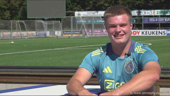 Zeewolde - Voetbaltrainer Brian den Boer leeft zijn droom in Dubai