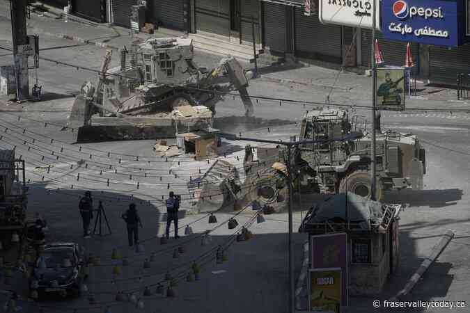 Polio vaccine campaign begins in Gaza a day before an expected pause in fighting