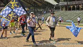 Der Auftakt zum Löwenmarsch auf Schloß Kaltenberg