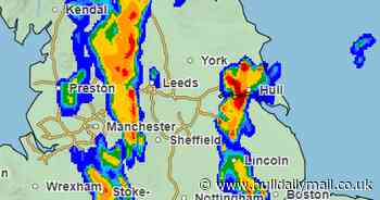 Yellow weather warning for thunderstorms in Hull with possible flooding from downpours