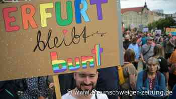 Vor Landtagswahlen: Tausende demonstrieren gegen Rechts