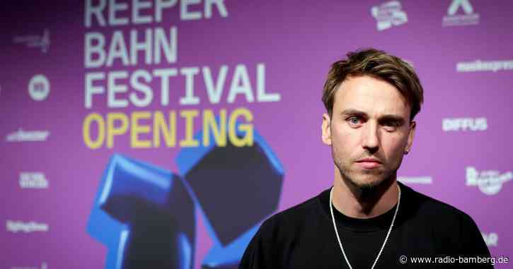 Clueso: Wählen gehen und nicht in Extreme abdriften