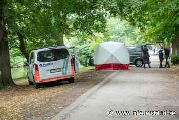 Man (66) dood aangetroffen op bankje in Brugge: parket onderzoekt omstandigheden