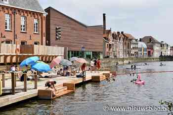 Zwemzone in binnenstad klokt af op meer dan 10.000 bezoekers: “Volgend jaar aantal zwemzones uitbreiden”