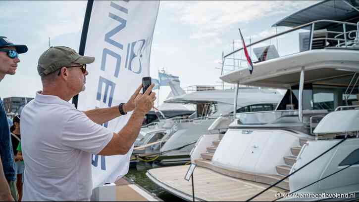 Lelystad - Op de laatste dag van de Hiswa is het vooral kijken en niet kopen