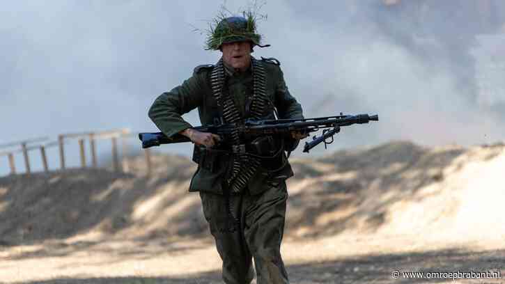 Björn speelt Duitse soldaat in nazi-uniform: 'We overdrijven nooit'
