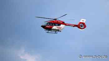 Insgesamt elf Verletzte: Kinder nach Traktorunfall in Lebensgefahr