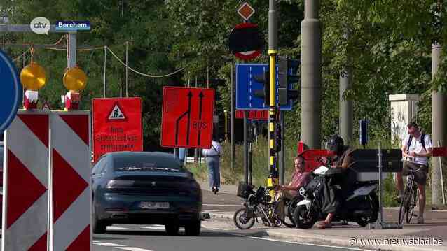 Aanleg tijdelijk tweede tramspoor richting Mortsel start maandag: rijstrook op Grotesteenweg afgesloten