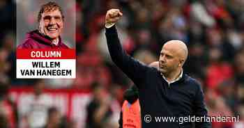Column Willem van Hanegem | In het Liverpool van Arne Slot zit zo veel meer voetbal dan bij Manchester United