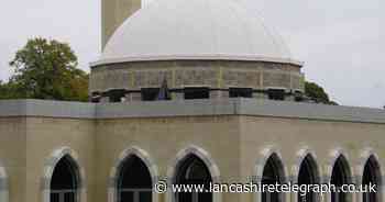 New dome placed on top of £5m landmark Issa Foundation mosque