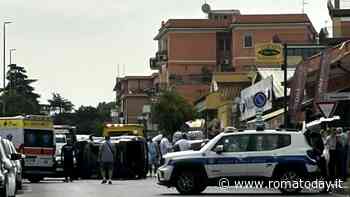 Si scontra con l’auto: Jeep capovolta su un fianco