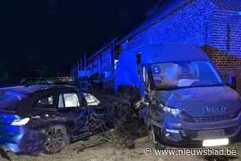 Twintiger richt ravage aan op vernieuwde Ronsesestraat