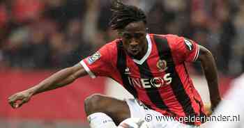 Feyenoord legt Zwitserse verdediger Jordan Lotomba voor drie jaar vast en verhuurt twee spelers