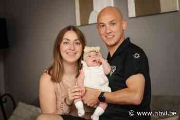 Kersvers papa Jorgo viert geboorte van dochtertje Nelle met twee goals: “Het waren intense, maar mooie weken”