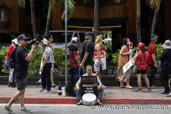 Union workers at 8 Hawaii hotels go on strike