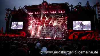 Die Fans der Böhsen Onkelz feiern in Neu-Ulm ein Riesenfest