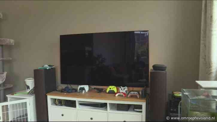 Almere - Bewoners Almere Hout: 'Geen peil te trekken op stroomstoringen in onze wijk'