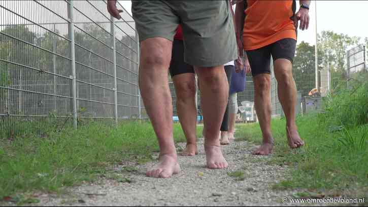 Lelystad - Grind, schelpen en steentjes, juist goed voor blote voeten