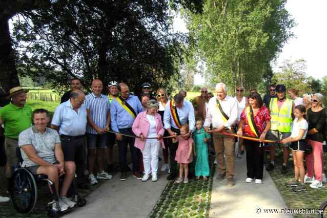 Lierde legt fietspadverbinding met Brakel