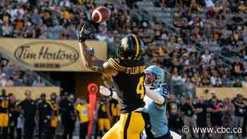 Bo Levi Mitchell leads Ticats to 31-28 Labour Day win over Argonauts