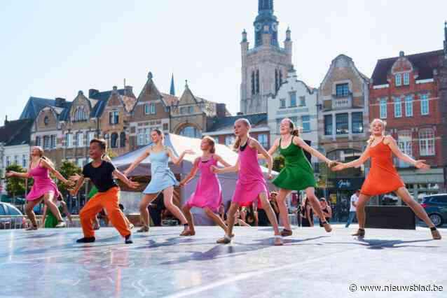Dansscholen treden op in stadscentrum