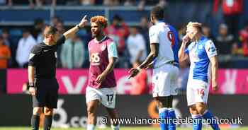 Former Premier League referee delivers verdict on Makhtar Gueye red card