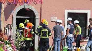 Dramatischer Einsatz in Österreich: Hausdecke stürzt ein – Bauarbeiter verschüttet