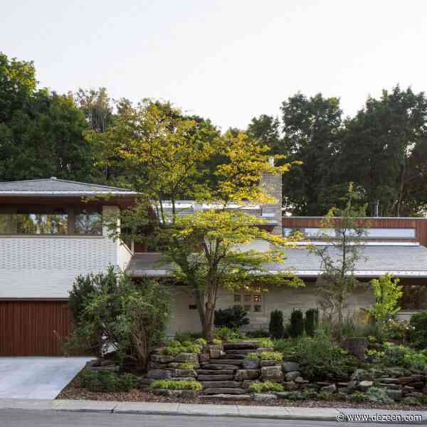 Atelier Chardonnat and Salem Architecture overhaul mid-century Montreal house