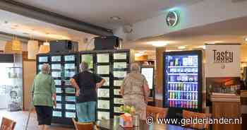 Geen restaurant meer, maar automaat voor bejaarde bewoners: ‘Wat moeten ze met Red Bull?’