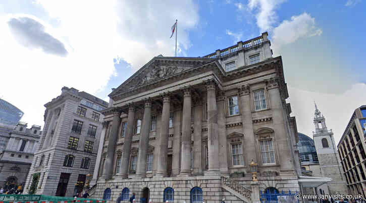 The Lord Mayor of London’s Mansion House has a “smelly room”