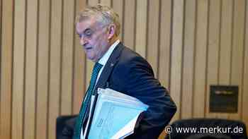 Reul soll im Landtag zu Solingen und Siegen berichten