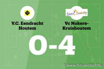 T. Demets maakt twee goals voor VC Nokere-Kruishoutem in wedstrijd tegen Eendracht Houtem