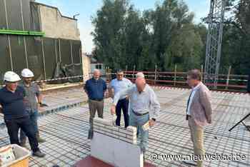 Eerste steen voor nieuwe winkels en appartementen in Blauwstraat is gelegd