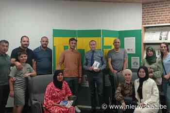 Cursisten Nederlands van De Schooltas maken expo