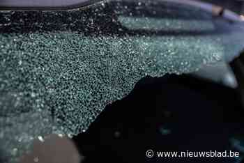 Voorruit verbrijzeld bij verkeersagressie in Ham: Looienaar (25) riskeert 10 maanden cel