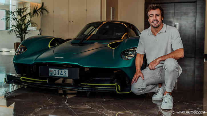 Alonso neemt zijn Aston Martin Valkyrie in ontvangst