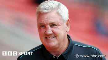 Blackpool appoint Bruce as head coach