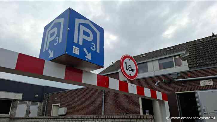 Dronten - Vandalisme in parkeergarage centrum Dronten steeds erger, gemeente overweegt nachtelijke sluiting