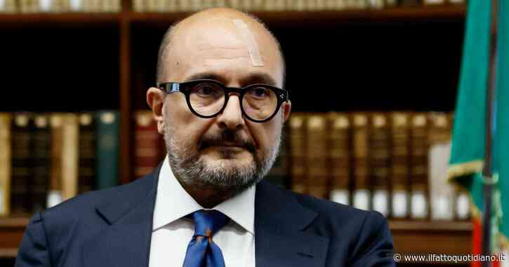 Sangiuliano al Tg1 su Boccia: “Relazione affettiva, non sono ricattabile. Dimissioni respinte da Meloni”. Lei ribatte subito sui social: “Bugie”