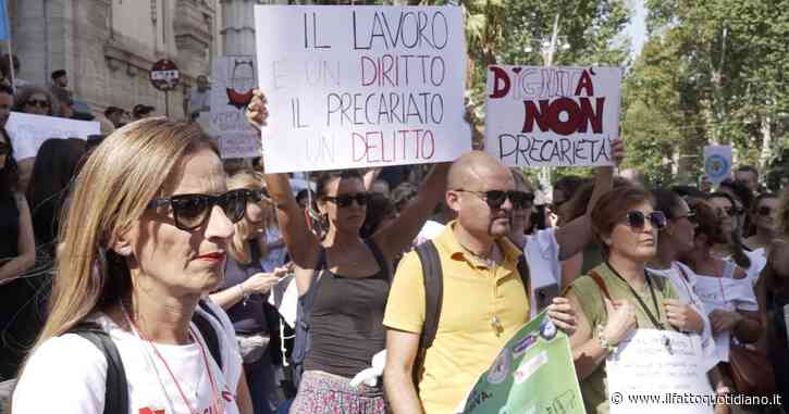 A Roma la protesta dei docenti di sostegno e dei genitori: ‘Basta precariato’. E va in scena il ‘mercato dei titoli’: ‘Tfa spagnolo a 6500 euro’