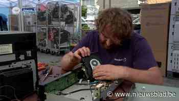 Pop-uprecyclagepark lokt veel Deurnenaars naar Wim Saerensplein