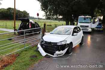 Feuerwehr Salzkotten rettet im Auto eingeklemmte Frau