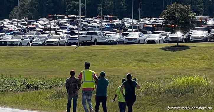 Vier Tote nach Schüssen an US-Schule – Teenager festgenommen