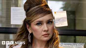 Con artist Anna Delvey signs up for US show Dancing With The Stars