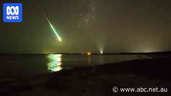 After meeting by chance, star-crossed snappers capture same meteor at same moment