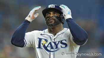Díaz hits two-run homer, Rays beat Twins 9-4