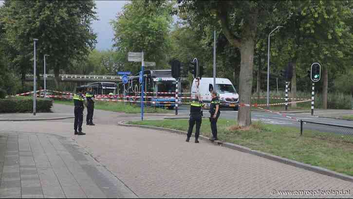 Almere - Aangereden kindje nog altijd in kritieke toestand, buschauffeur reed niet te hard