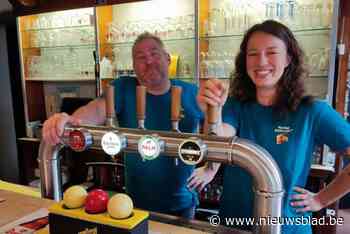 Cafébaas Nico brengt al voor 10de keer brouwers en bier samen: “Den Destereir is speciaal voor deze verjaardag gebrouwen”