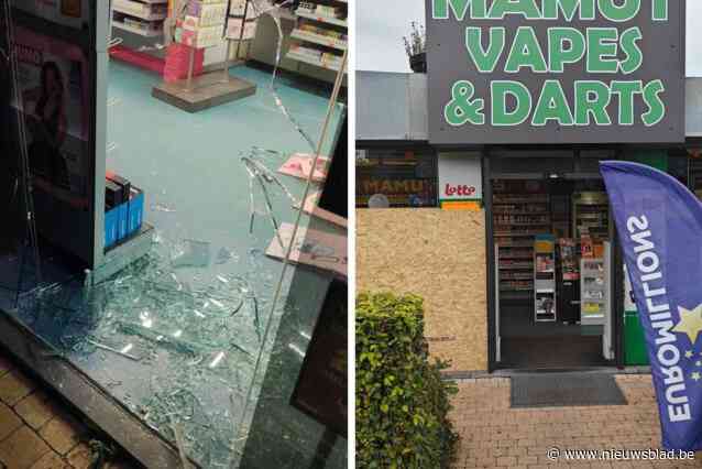 ‘Amateuristische’ inbrekers met hoodies plegen inbraak in rookwarenshop: “40 seconden binnen, 5.000 euro schade”