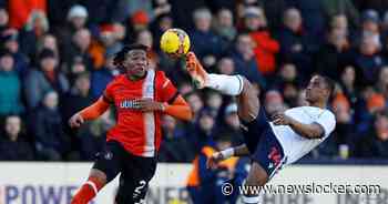 Bolton-speler raakt om wel heel opvallende reden geblesseerd: ‘Hij niest heel krachtig’